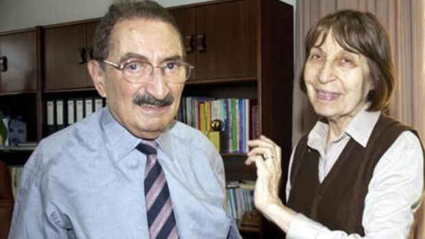 Bülənt Ecevitin arvadı vəfat etdi