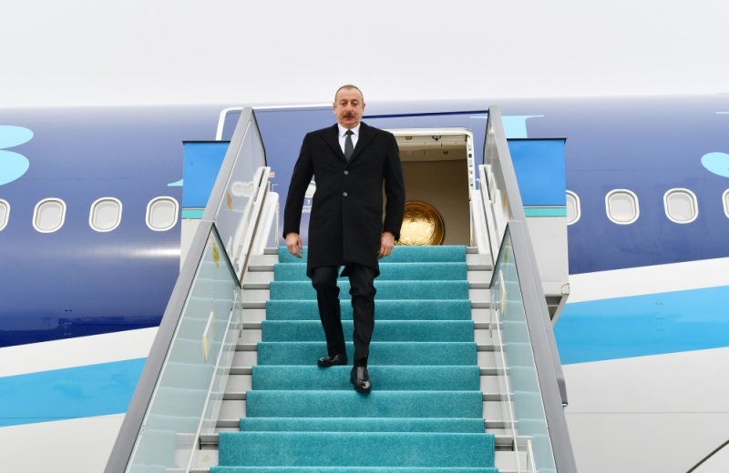 İlham Əliyev Türkiyəyə işgüzar səfərə yola düşüb