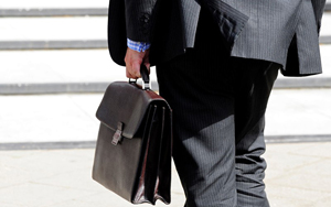 27 vəzifəli barəsində intizam tədbiri görüldü